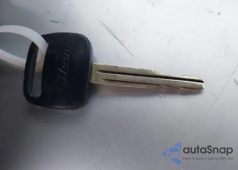 2000 Toyota Camry Le из США, поврежденный, VIN 4T1BG22K8YU625857